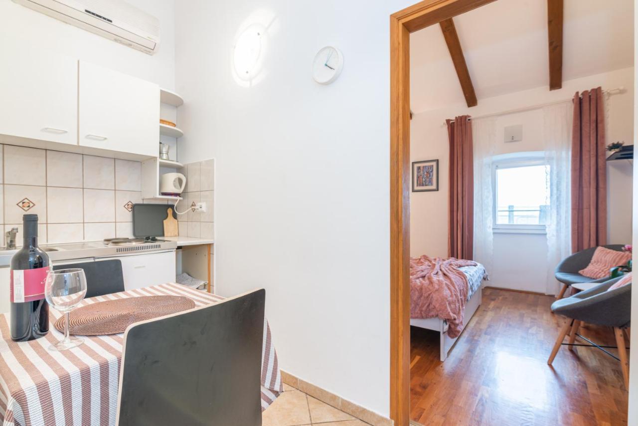 Apartment Gobac Ичичи Экстерьер фото