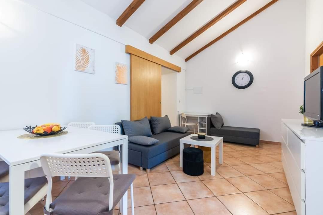 Apartment Gobac Ичичи Экстерьер фото